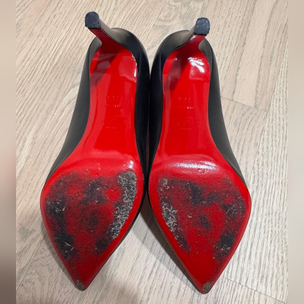 Elegant Black Leather Women's Heels - Picture 5 of 9